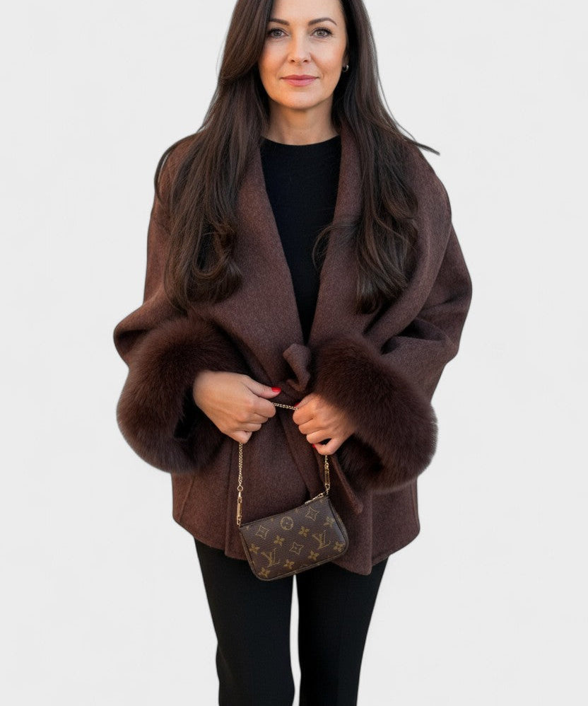 Dagmar™ | Elegant frakke med økopels