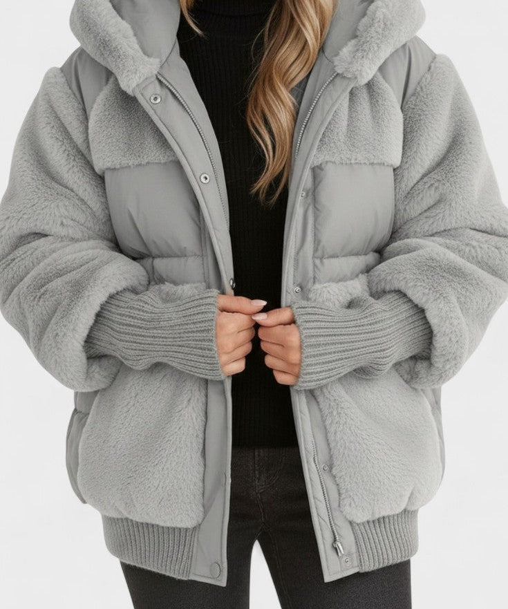 Lena™ | Luksuriøs dunjakke med hætte