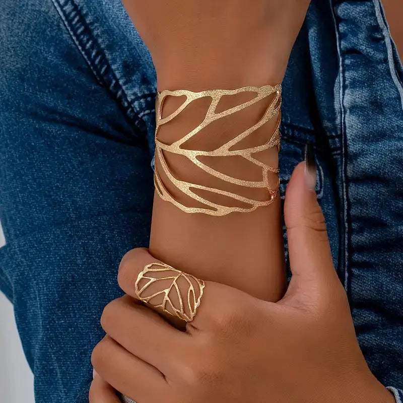 Vintage armbånd med bladdesign